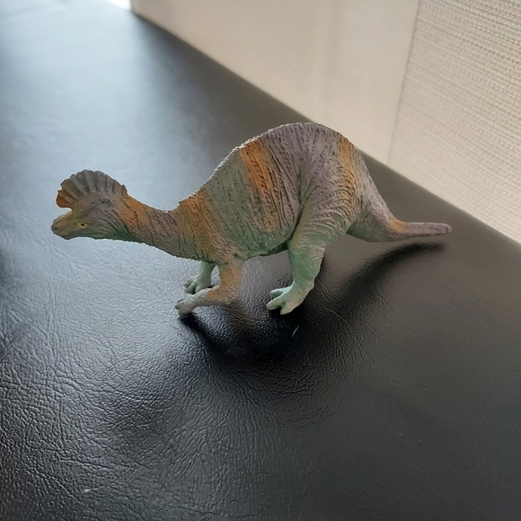 3 Small Unbranded Dinos - Picture 7 of 9